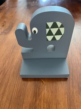 Unbranded Gray Elephant Decorative Bookend with Geometric Ear